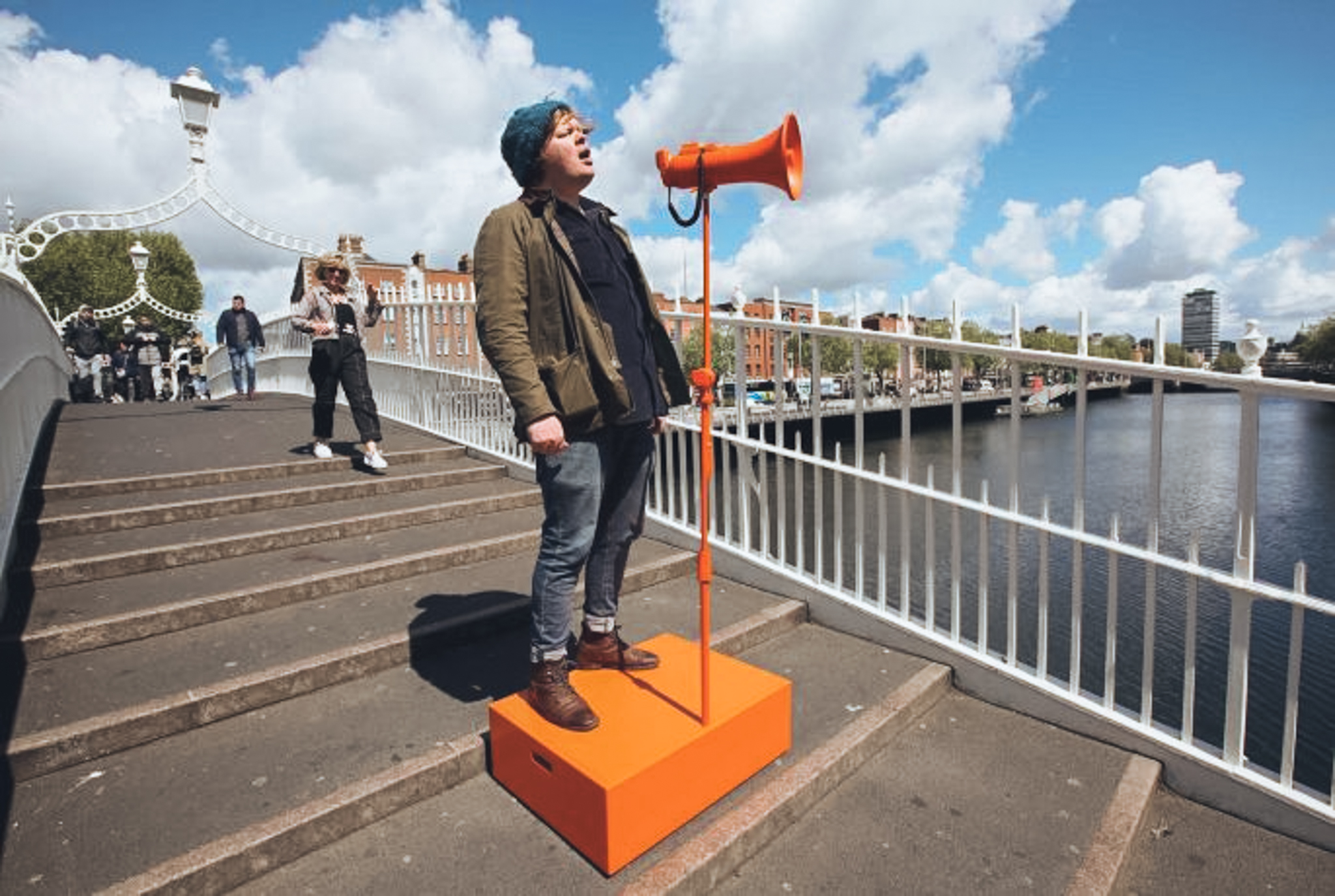 Read more about the article The Megaphone Project – Street Singing at the Gate with Macdara Yeates